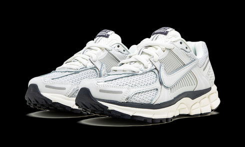 VOMERO 5 MNS WMNS "Photon Dust"